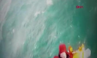 Samsun açıklarında batan gemiden kurtarılma anları