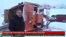 Zonguldak Yolunda Kar Küreme Aracı Devrildi