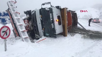 Zonguldak'ta Kar 80 Köy Yolunu Ulaşıma Kapattı