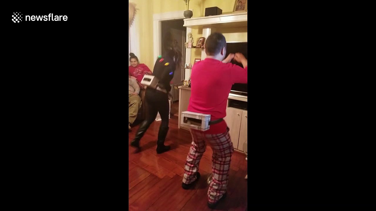 Family goes twerking mad during hilarious Christmas dancing challenge