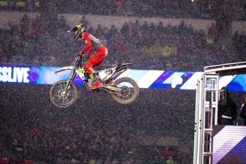 Racer X Films: The Weege Show | 2019 Anaheim 1 Supercross