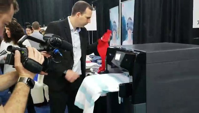 Foldable Machine in Action at CES 2019