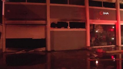 İzmir'de Fabrikada Çıkan Yangın Korkuttu