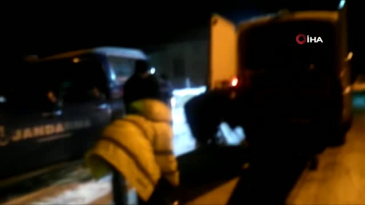 Mersin'de Aile Faciası: Anne ve Babasını Av Tüfeği ile Öldürüp, İntihar Girişiminde Bulundu