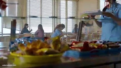 غادة تحلم و يأتي تلفون يوقظها متل صفعة - ورد الخال - نادين نجيم - عشق النساء 8