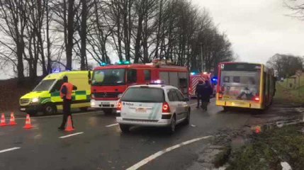 Accident entre un bus et deux voitures à Chaineux (Herve)