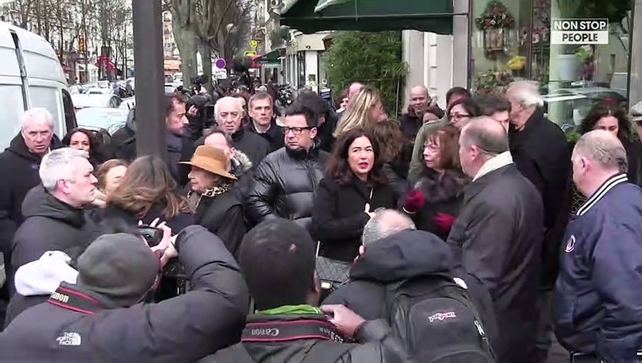 Charlie Hebdo : Elsa Wolinski adresse un hommage poignant à son père