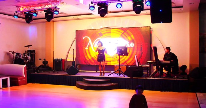 La Nuit (Salvatore Adamo)- Bich Thuy cover