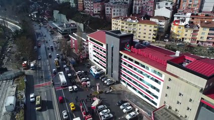 Eyüp’te hastanenin arkasındaki istinat duvarı çöktü, alan havadan görüntülendi