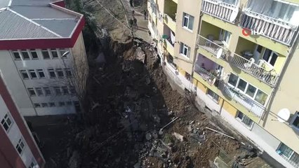 Eyüp'te Hastanenin Arkasındaki İstinat Duvarı Çöktü, Alan Havadan Görüntülendi