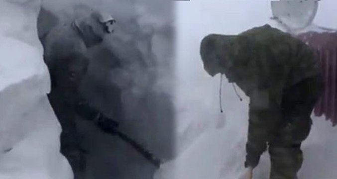 Jandarma Ekiplerinin Kar Temizleme Videosu Sosyal Medyayı Salladı