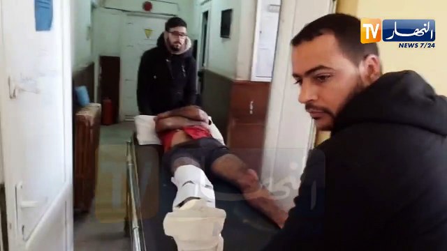 شاهد.. لحظة إسعاف أحد مصابي حادثة سقوط الورشة بالرحمانية !!