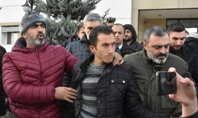 Üniversitede pompalı tüfekle intihar girişimi