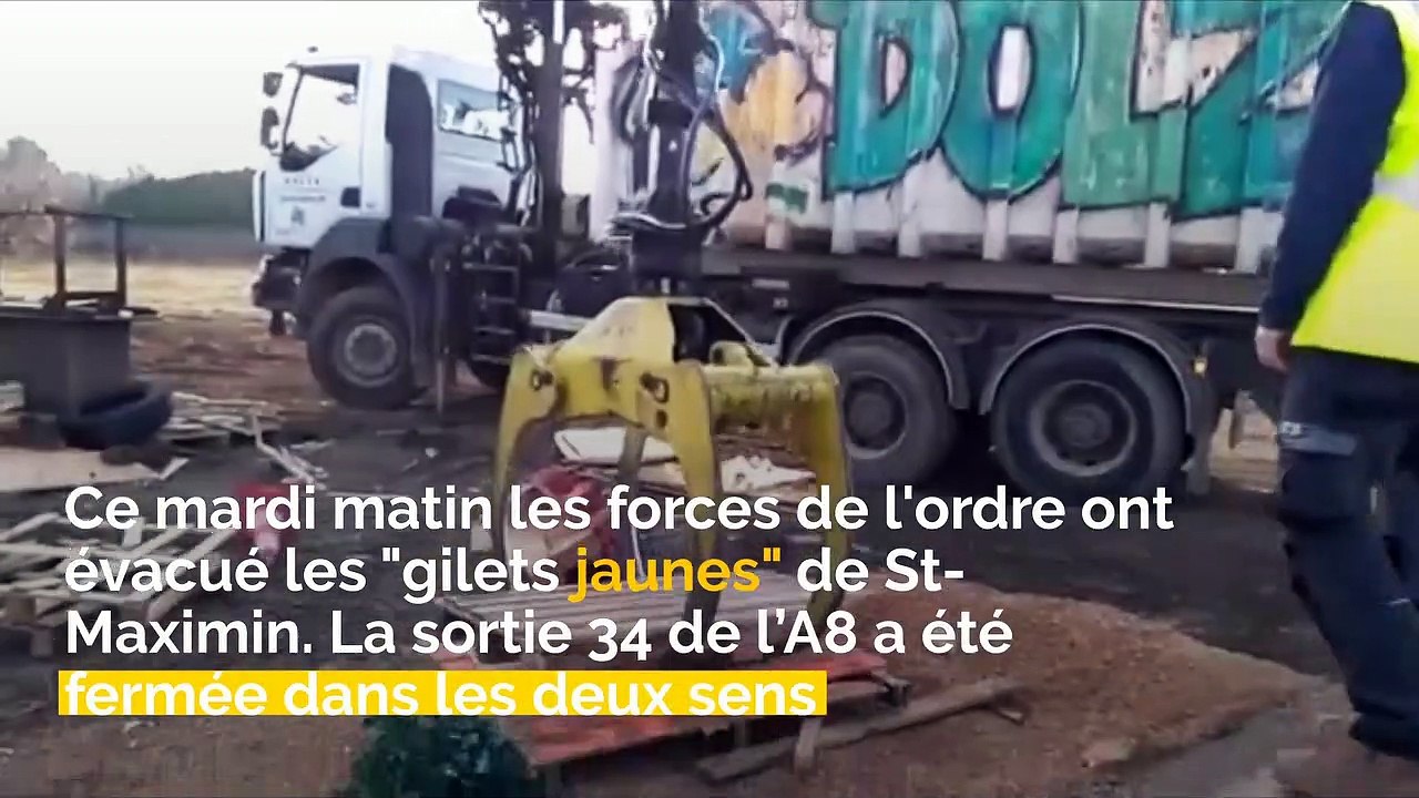 "Gilets jaunes" évacués, Vents violents, Bien se débarrasser de son sapin: voici votre brief info de ce mardi après-midi