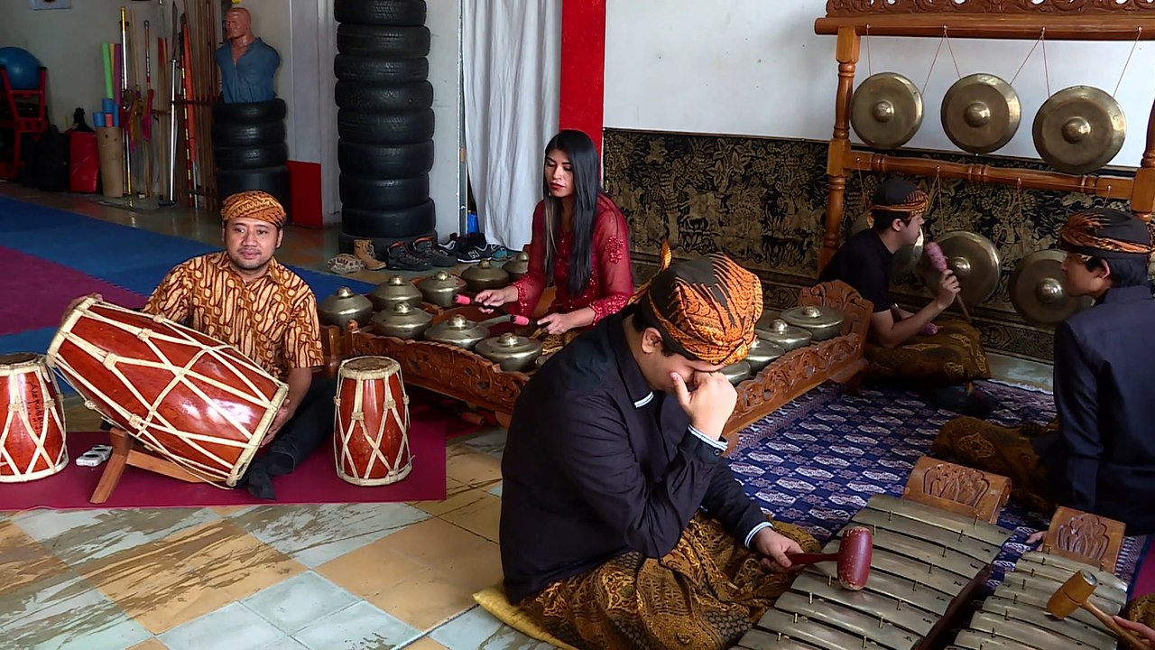 lutung bingung Gamelan Degung Barudak, grupo Indra Swara Mexico