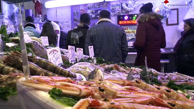 Gricignano (CE) - Ultimo dellanno alla pescheria il Golfo di Napoli (31.12.18)
