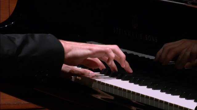 Rachmaninov : Variations sur un thème de Corelli op. 42 (Adi Neuhaus)