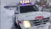 Kar yolları kapattı, hastaya 2 saatlik çalışmayla  ulaşıldı