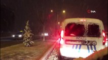 Bingöl- Elazığ yolu kar ve tipi nedeniyle ulaşıma kapatıldı