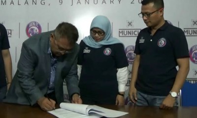 Milomir Seslija Kembali Latih Arema FC