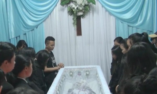 Jenazah Noven Siswi SMK Korban Pembunuhan Tiba di Rumah Duka