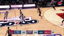 Kostas Antetokounmpo throws down the alley-oop!