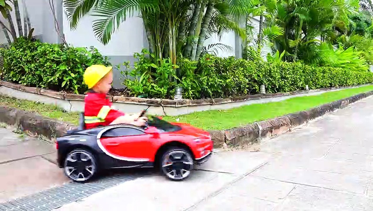 Vlad and Nikita playing cafe Drive true