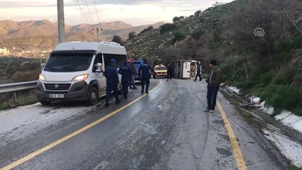 Okul Servisi Devrildi - Muğla