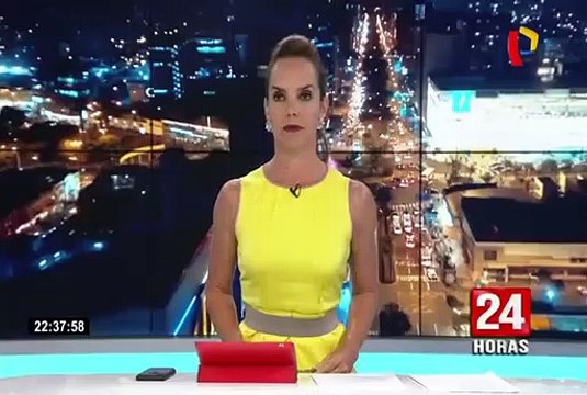 Torrenciales lluvias inundan principales calles de Tumbes y Piura