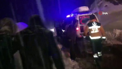 Doğum sancısı çeken kadın karla mücadele ekiplerinin 3 saatlik çalışması ile hastaneye yetiştirildi