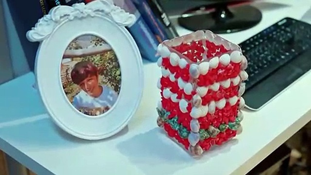 Ayşegül, Can'ın odasında... - İlişki Durumu Karışık 6. Bölüm