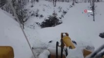 Siirt'te Kar Yağışı Nedeniyle Kapanan Köy Yolları İçin Çalışma Başlatıldı