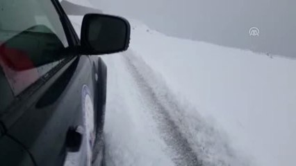 Siirt'te Ekipler Mahsur Kalan İki Hasta İçin Seferber Oldu
