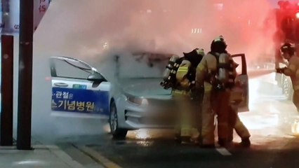 60대 택시기사 분신..."카풀정책 불만 추정" / YTN