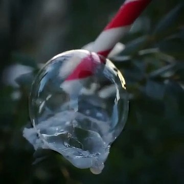 Une bulle gèle par -17 degrés et c'est magnifique
