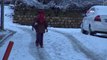 Kar Yağışına En Çok Çocuklar Sevindi...okul Müdürü Öğrenciler ile Kartopu Oynadı
