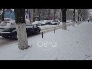 Ora News - Kukës, ja rrugët ku ka vështirësi qarkullimi nga bora
