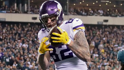 Case Keenum lobs 25-yard rainbow TD pass to Kyle Rudolph
