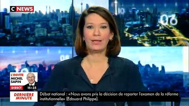 Le Président Emmanuel Macron a reçu un comité d'accueil lors de sa venue à Créteil - Des gilets jaunes et des syndicalistes étaient présents