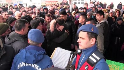 Dereye düşen otomobilde hayatını kaybeden anne ve çocukları toprağa verildi - TEKİRDAĞ