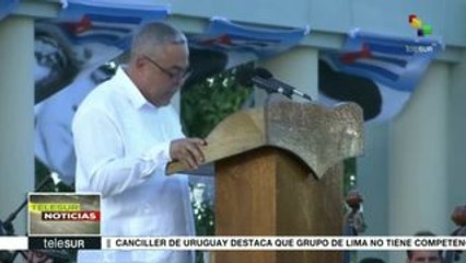 Télécharger la video: Cubanos conmemoran 60 años de la entrada triunfal de Fidel a La Habana