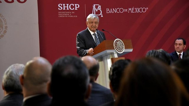 AMLO no se moja en la batalla entre demócratas y republicanos por el muro de Trump