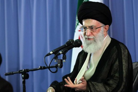 خامنئي: العقوبات الأميركية تشكل ضغطاً غير مسبوق