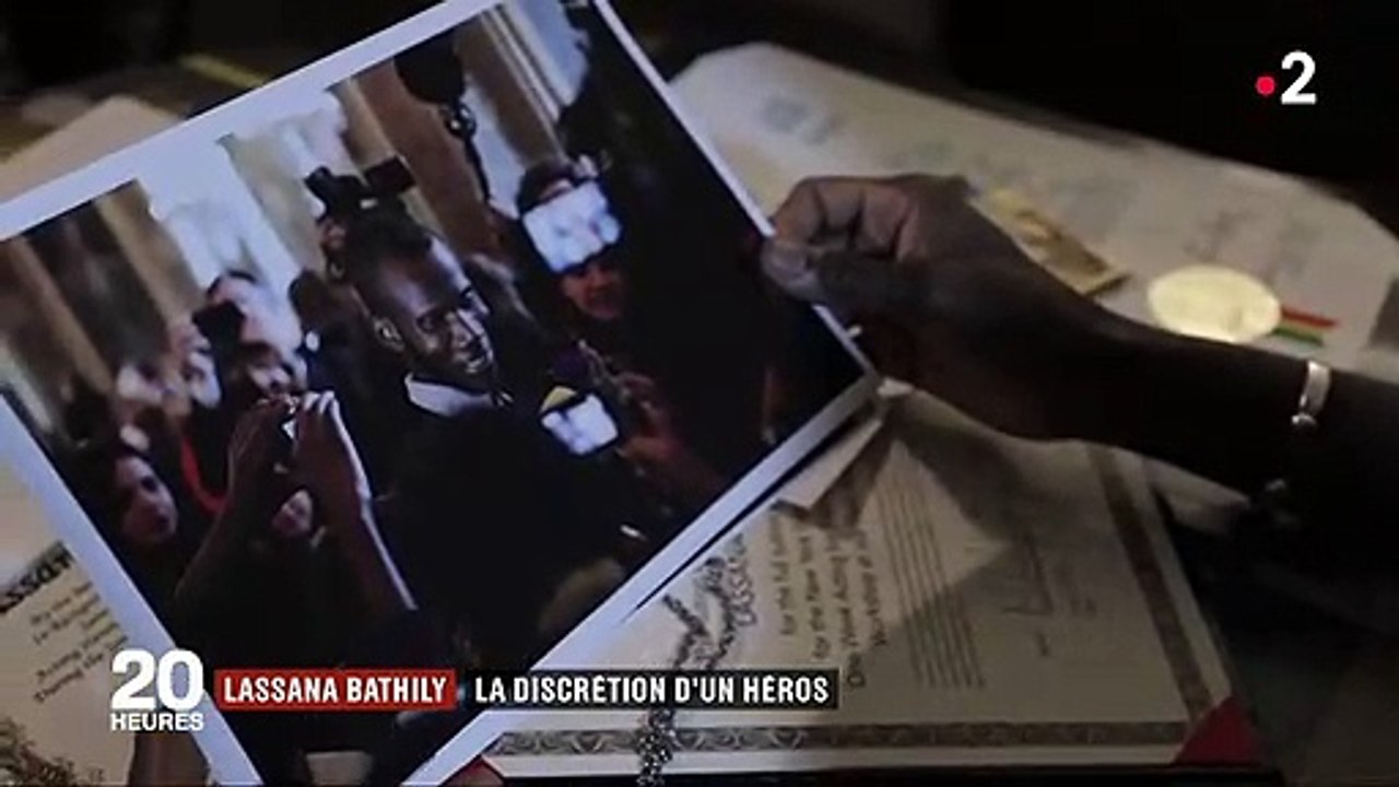 Attentat de l'Hyper Cacher : Lassana Bathily, la discrétion d'un héros