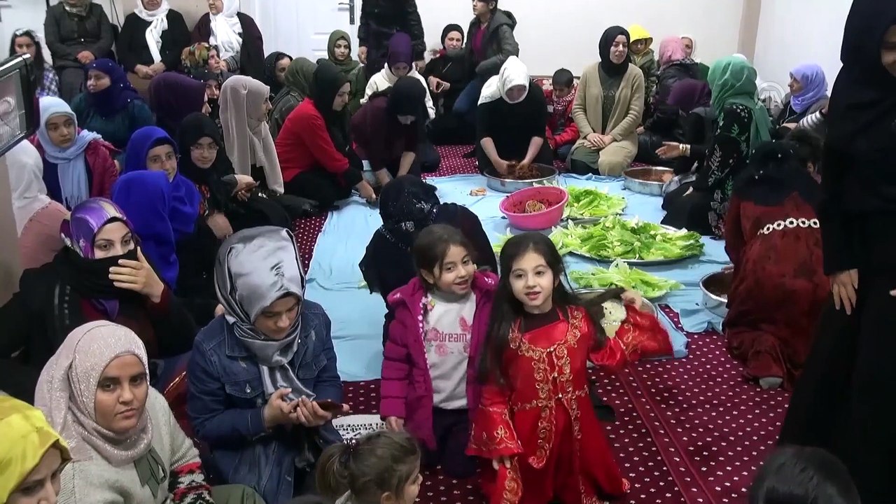 Siverekli kadınlar sıra gecesinde eğlendi - ŞANLIURFA