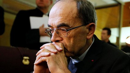 Pedofilia, terzo giorno a processo per l'ex arcivescovo di Lione