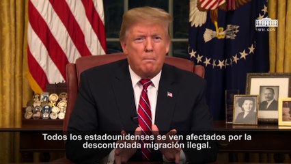 Trump pide apoyo a la nación para construir el muro