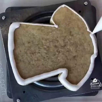 Cookies/ cookie decorating /weird cookies/ t-shirt cookies /thatcrazygirl/ #thatcrazygirl