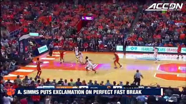 Clemson's Aamir Simms Emphatically Finishes Perfect Fast Break