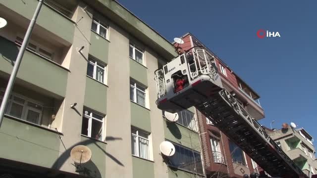 Odada Kilitli Kalan 5 Aylık Kadir'in İmdadına İtfaiye Yetişti